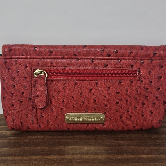 Steve Madden red Ostrich print wallet - Picture 2 of 10